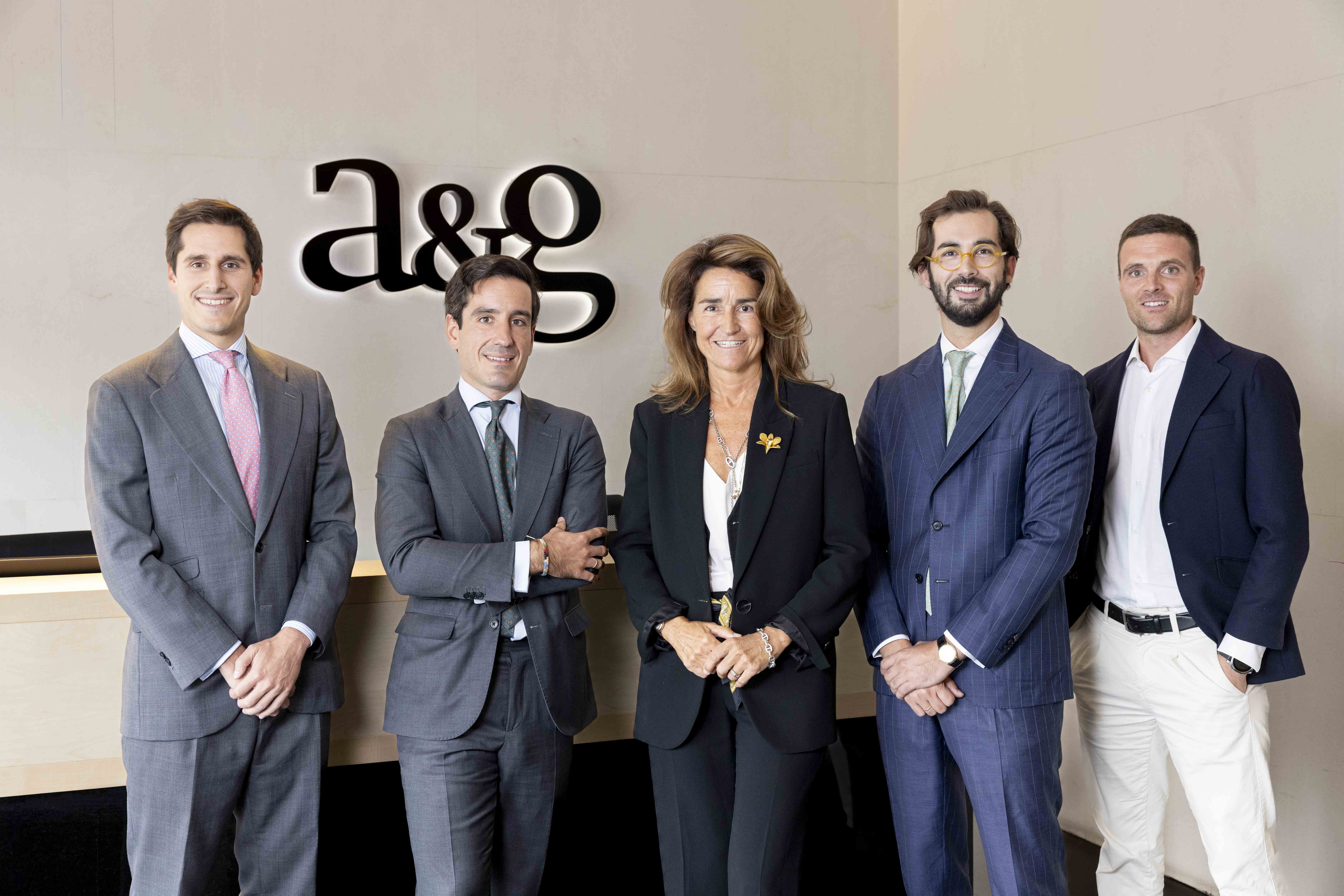 A&G refuerza su equipo con la incorporación de cinco banqueros en Madrid y Pamplona